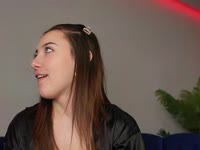 Blue eyes, brown hair, danger disguised as a daydream
19 & never boring
Catch me if you can