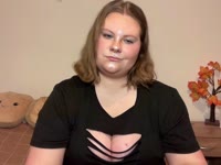 I love to tease, laugh and make you feel like the only man in the world. I can be your cute girlfriend or your slightly naughty fantasy