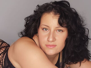 cam girl playing with dildo AlessandraDiRoss