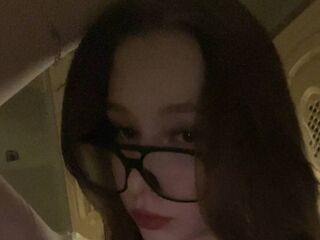 fingering cam girl DeandraKishi