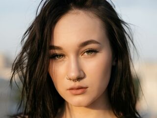 chat room live show EllaVietor