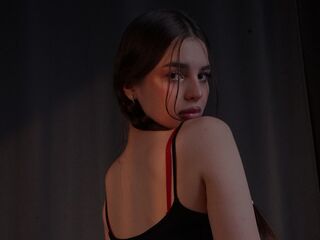 nude webcamgirl picture GertudeCova