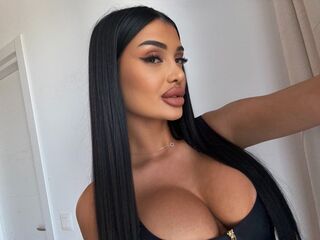 naughty camgirl masturbating with dildo KendalVoos