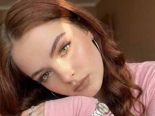webcamgirl chat room LeoKluge