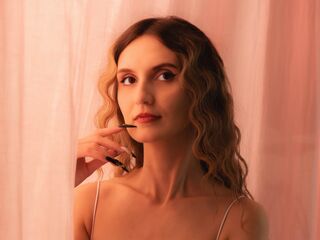 free webcam chat room MoonSeraphine