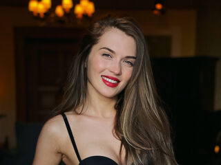 camwhore photo QuinnTakara