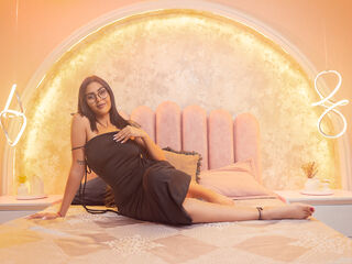 cam whore livesex AishaCarpenter