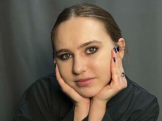 shower web cam AlanaHowlett