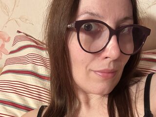 hot naked cam girl AlanyssLyon