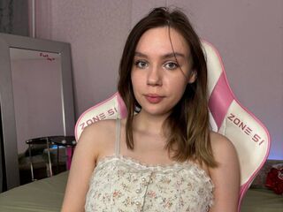 topless webcamgirl AlisiaMinss