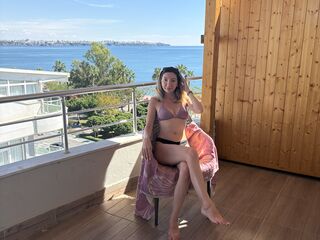 camgirl chatroom AlyVee