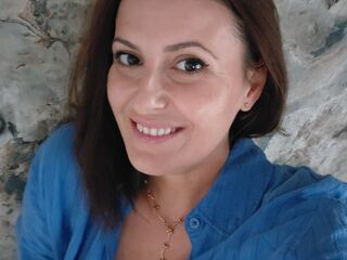 naughty camgirl AmazingIsBack