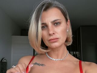 free live sexcam AnishaBee