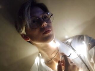 voyeur web cam AureliaRavens