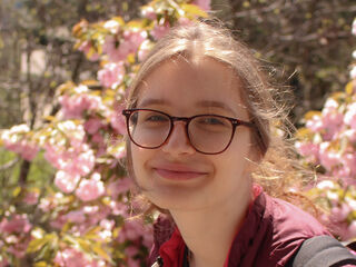 girl shaving pussy AureliaVyxen