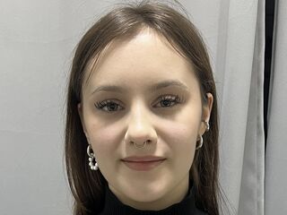 hot girl webcam picture BattyDrake