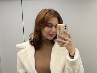 voyeur cam BrynnMeury