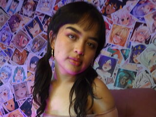 cam girl masturbating with vibrator CamiKonnor