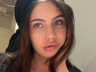webcamgirl chatroom CarlotaJanower
