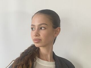 camgirl fingering bald pussy CarlynKernell