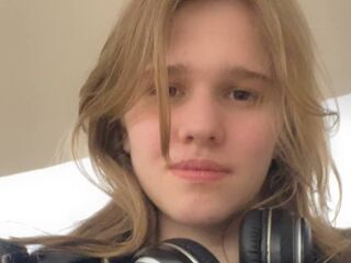 fingering ChristieDemaline