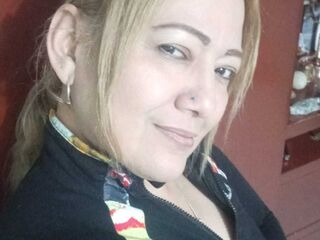 masturbating webcam girl ClauCortner