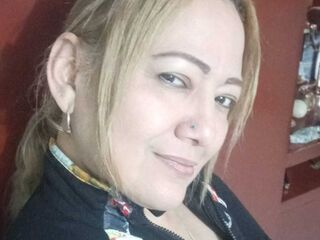 cam girl chat room ClauMister