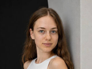 babe CleoraClouden