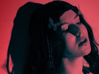 nude webcamgirl CorlissFunston