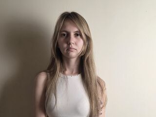 hot cam girl fingering pussy CrissyLescano