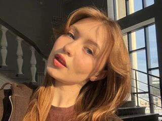 girl chatroom DenaeMckendrick