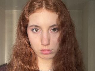 webcam girl DorotheaBerdine