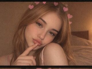 chat room live cam ElaraWinslow