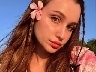 beautiful girl webcam ElisaHeathe