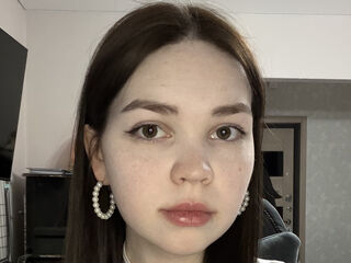 girl cam naked EmiliRoyzi