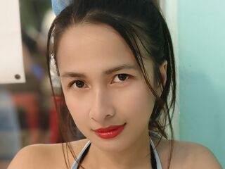 camgirl shaving pussy EmiliaCutez