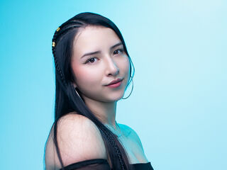 naughty camgirl masturbating EmmaCastillo