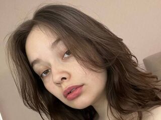 cam girl showing tits EmmaHigher