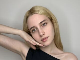 beautiful webcam girl EmmaHurriet