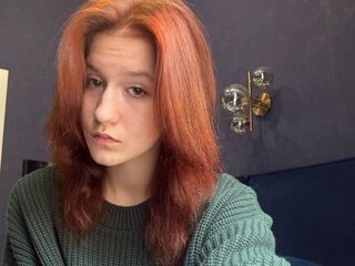 masturbating cam girl EmmaTrippa