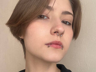 chat room picture EssieAcheampong