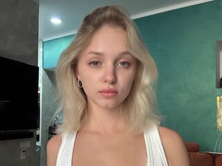 camwhore video EveMorrison