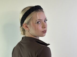 free chatroom EvetteHilado