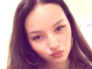 girl chatroom FatimahAmargo