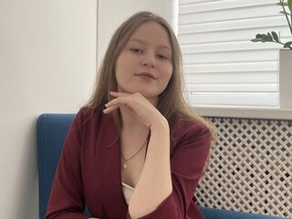 girl topless chat GermaineMoland