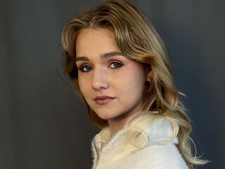 free adult cam HelenPetrini