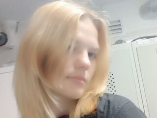 girl chatroom IzettaRambousek
