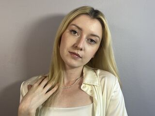 chatroom webcam JeanneHolmes