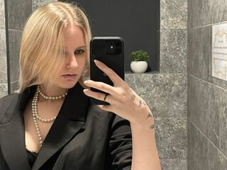 webcam stripper JenaeMcquillen