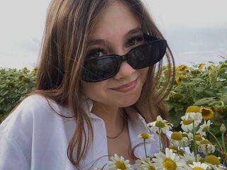 naked girl with live cam KandaceZiernicki